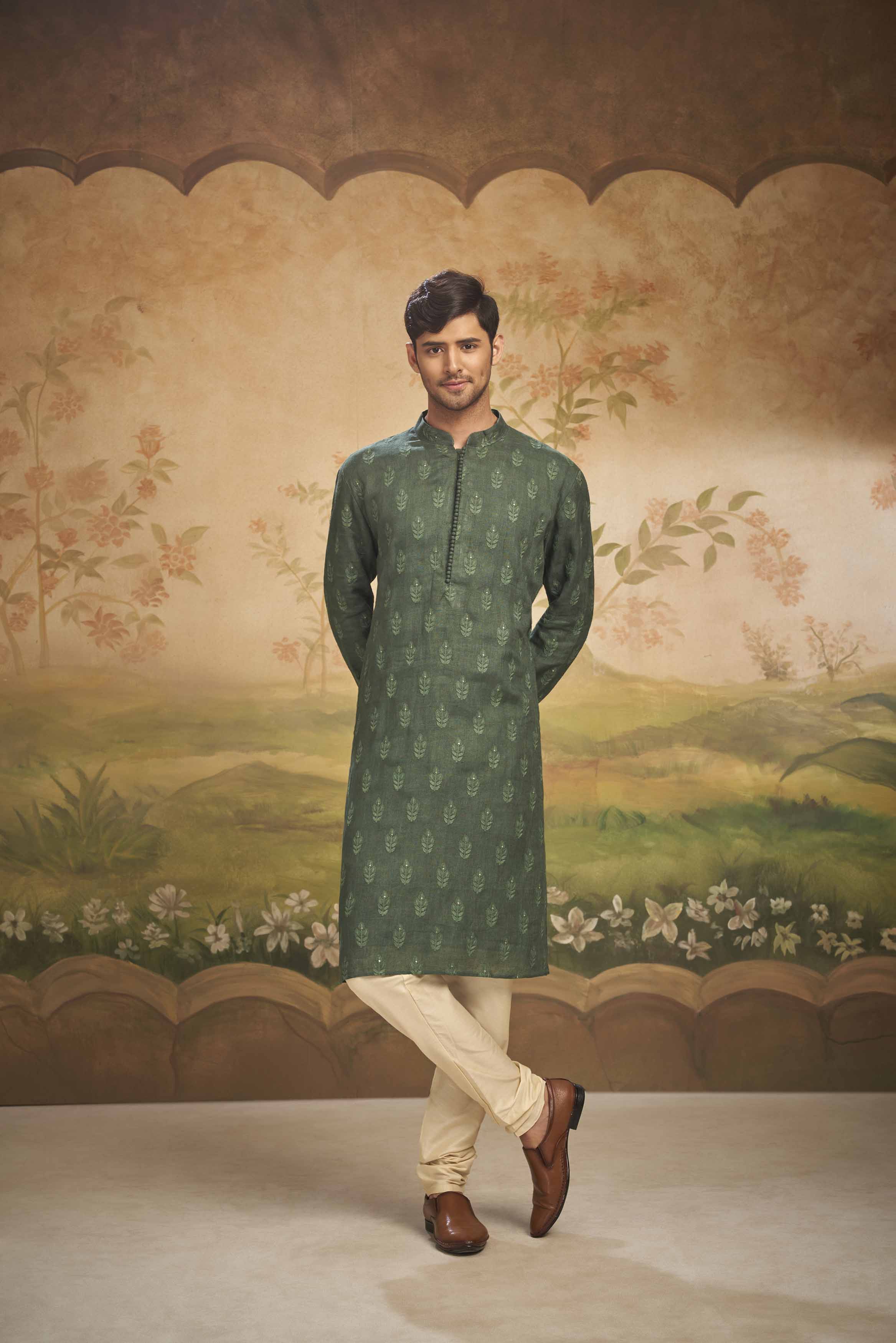 Bottle Green Linen Kurta with Ethnic Motifs